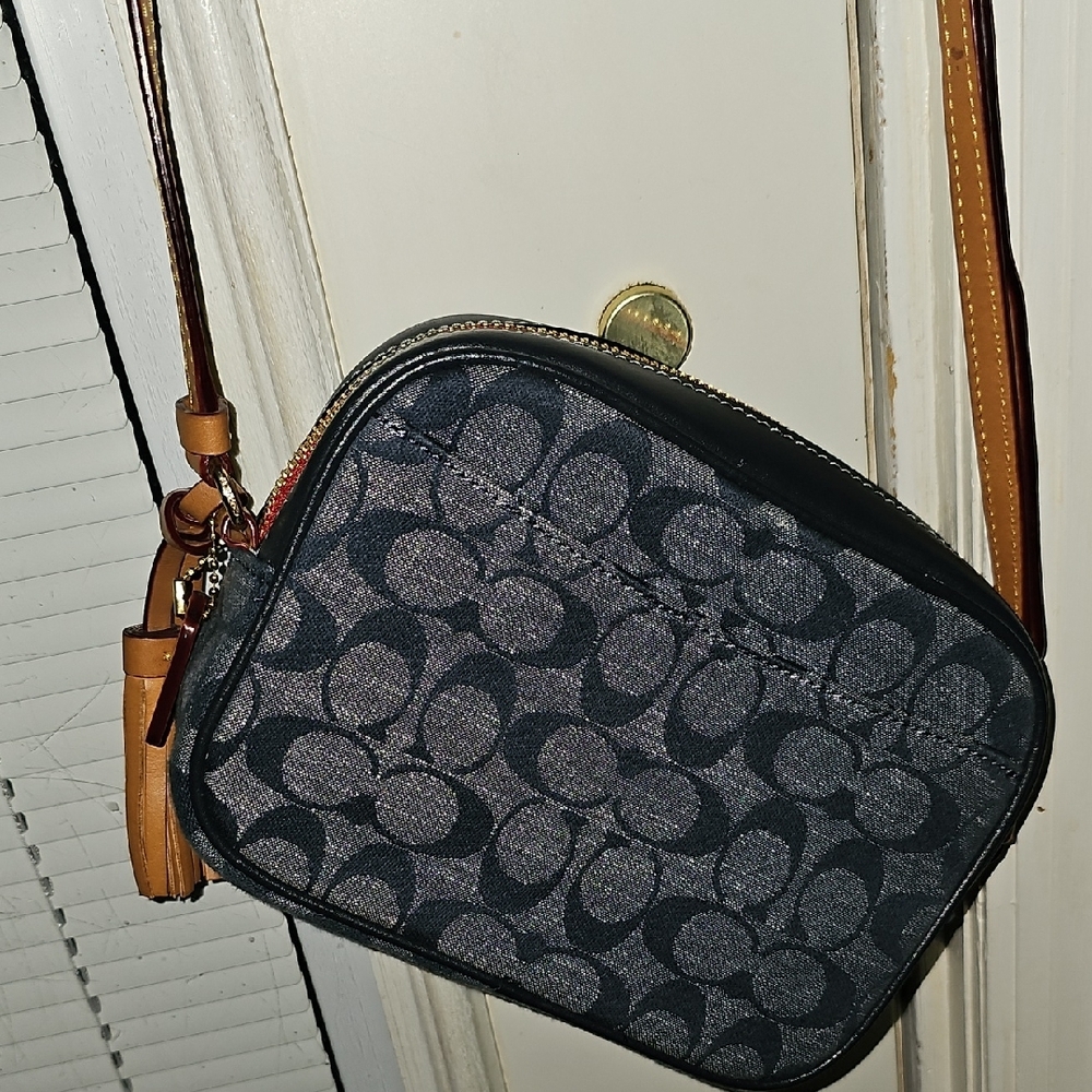 Coach Black and Gray Signature Crossbody - Picture 6 of 7